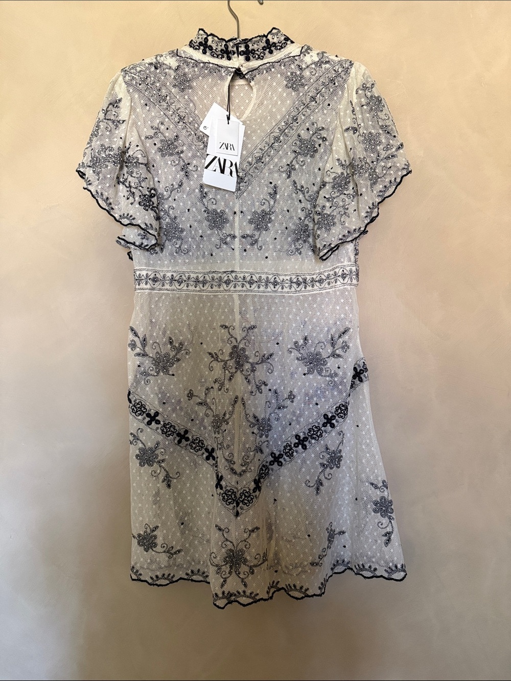 Zara Limited Edition Embroidered Cream Mini Dress size L - Picture 4 of 6